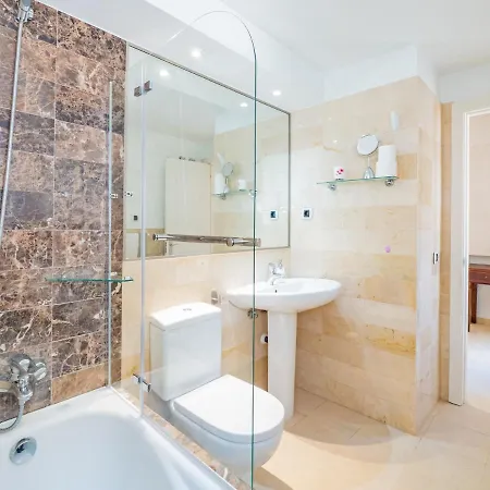 Cubo's & Golf * Marbella