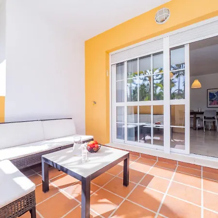 Cubo's & Golf Apartment *